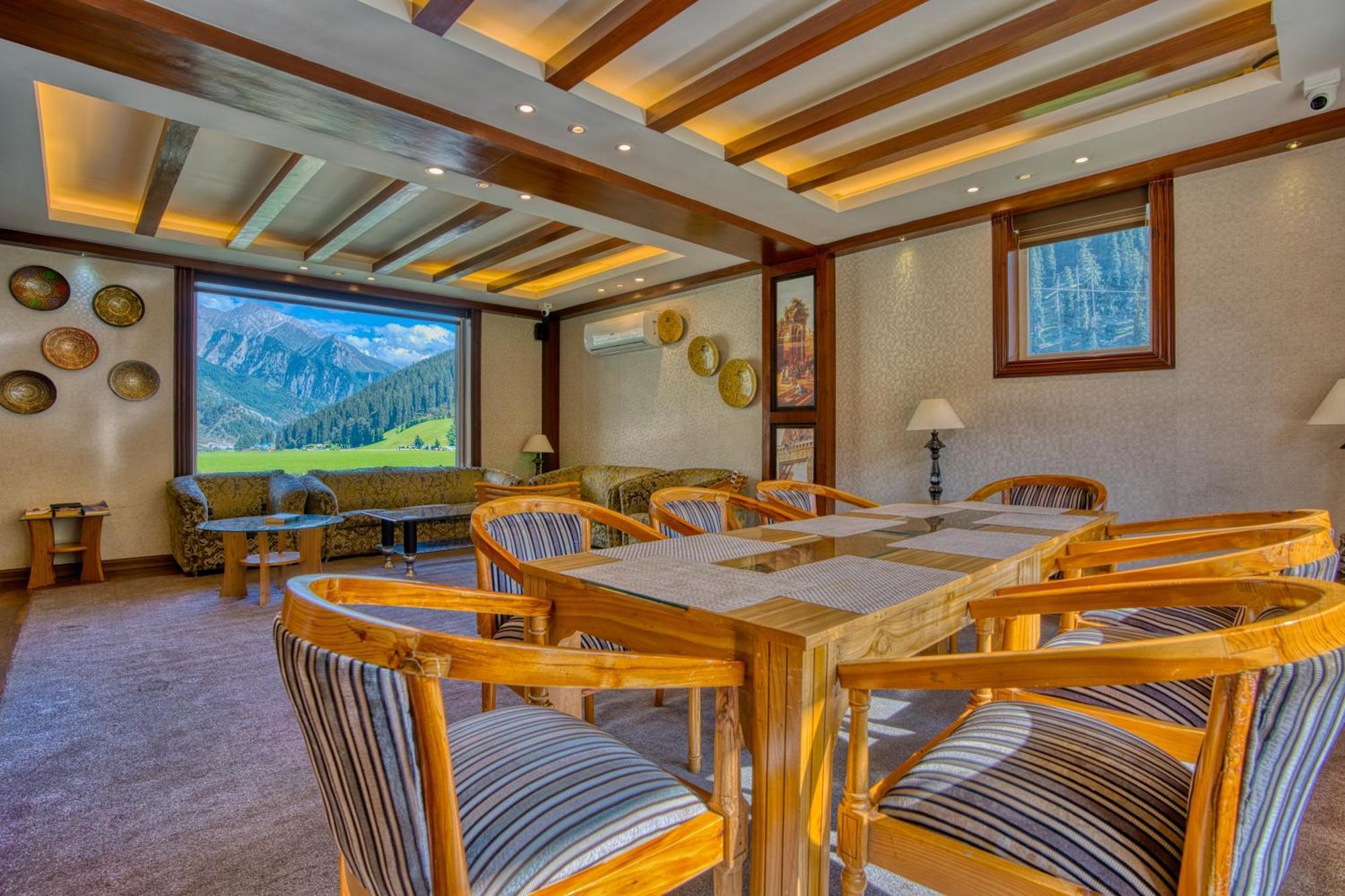 Golden Meadows Hotels & Resorts Sonāmarg Dış mekan fotoğraf