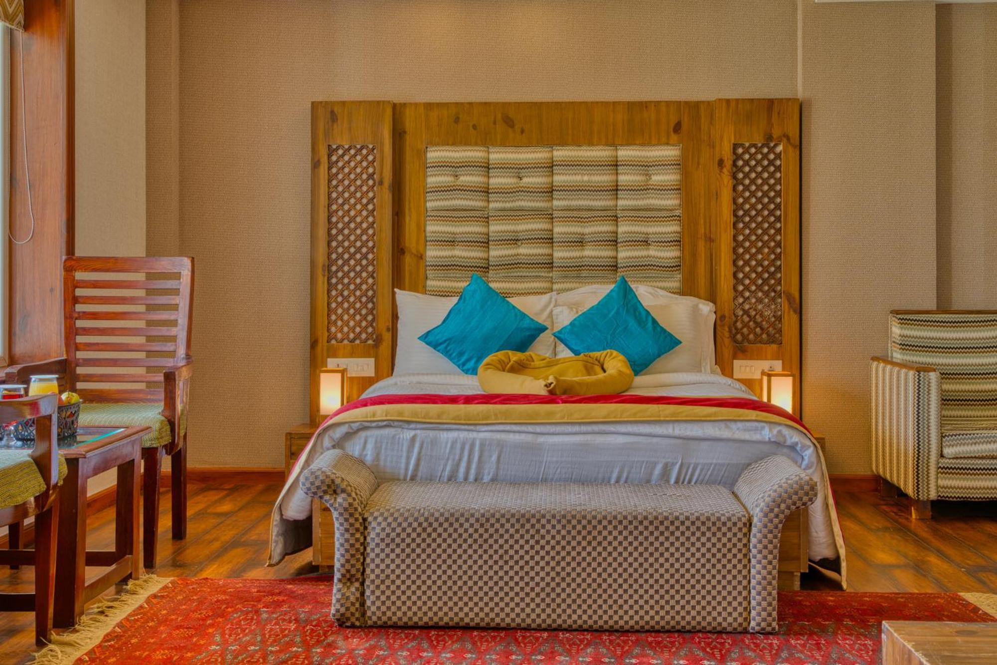 Golden Meadows Hotels & Resorts Sonāmarg Dış mekan fotoğraf