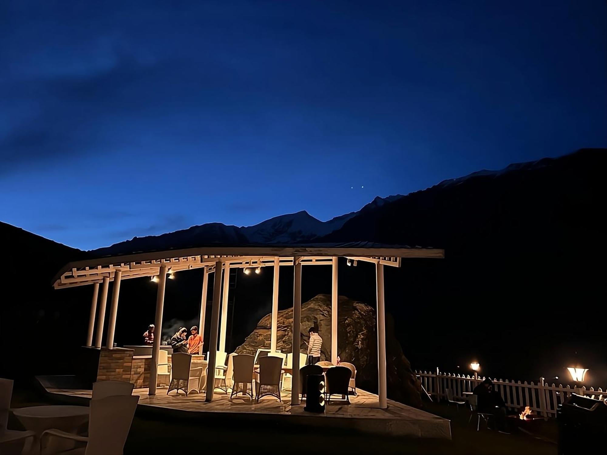 Golden Meadows Hotels & Resorts Sonāmarg Dış mekan fotoğraf